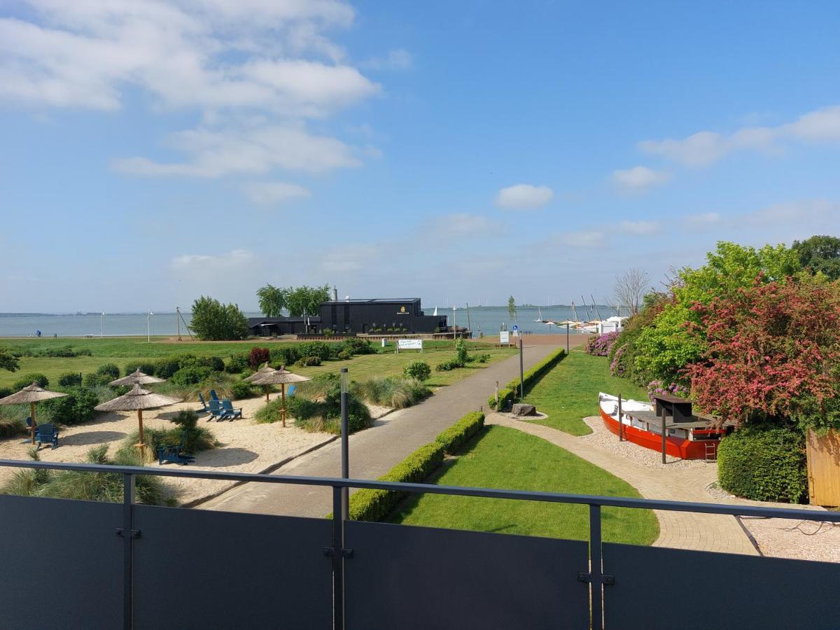 Ferienwohnung Haus Strandglueck - Urlaub Mit Blick Auf Den Duemmer See Lembruch Exterior foto